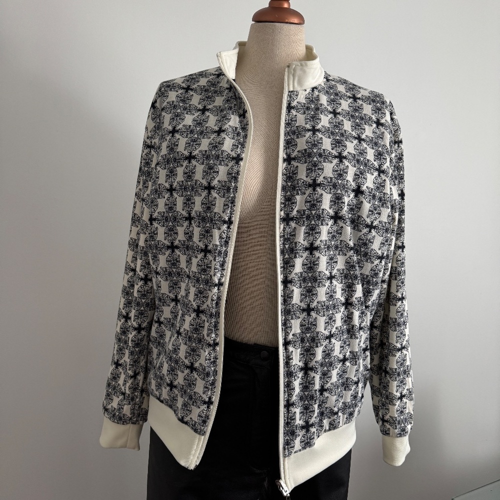 Think Geek - REVERSIBLE BLUE & OFF WHITE STAR WARS HAN SOLO ZIPPED JACKET - Picture 4 of 15